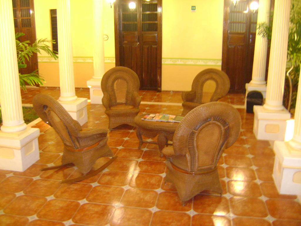 Casa De Las Columnas Mérida Eksteriør bilde